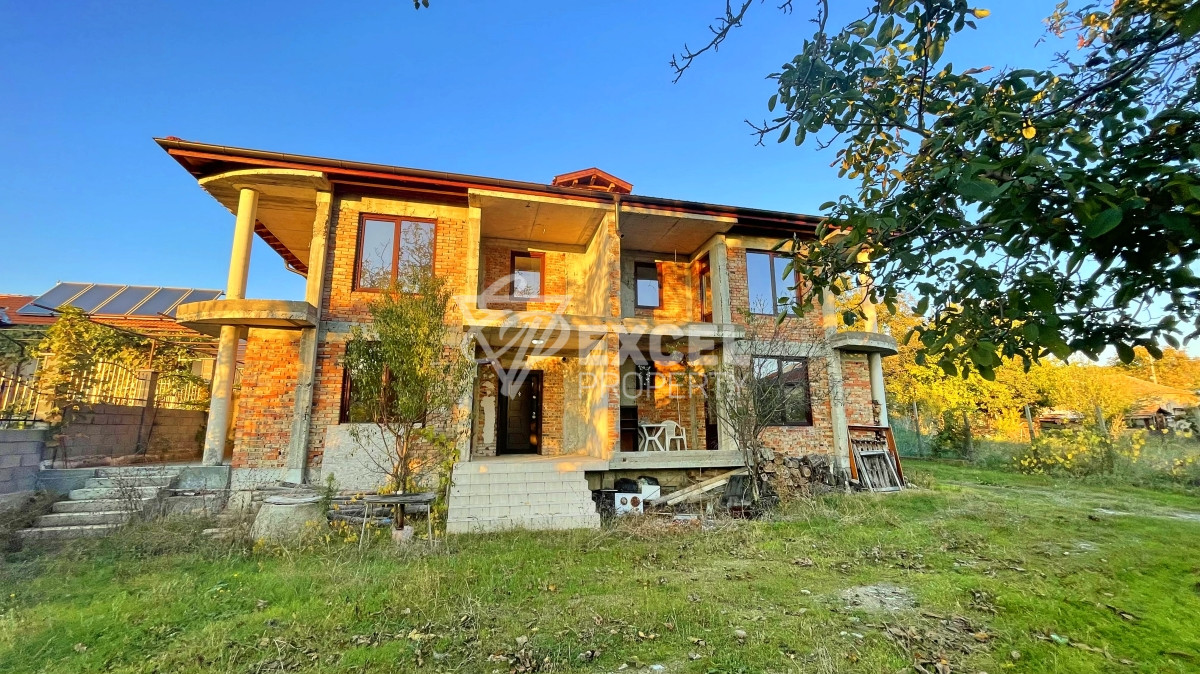 Two storey detached house for sale in the village of Kosharitsa