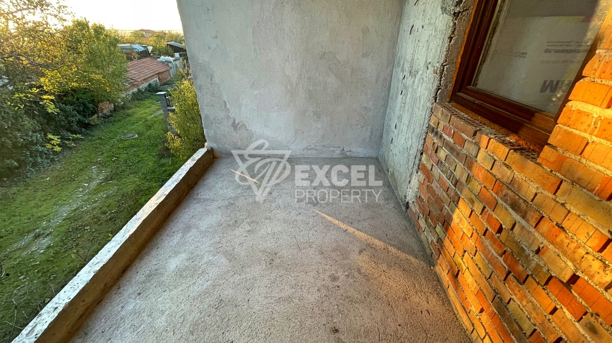Two storey detached house for sale in the village of Kosharitsa
