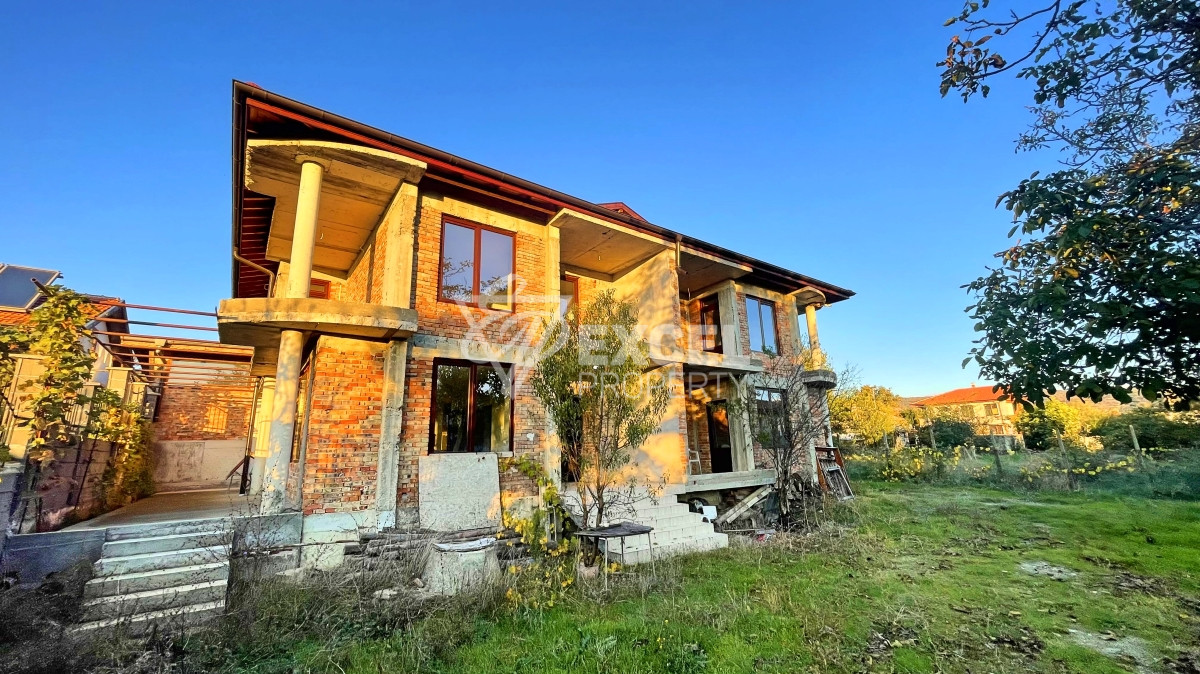 Two storey detached house for sale in the village of Kosharitsa