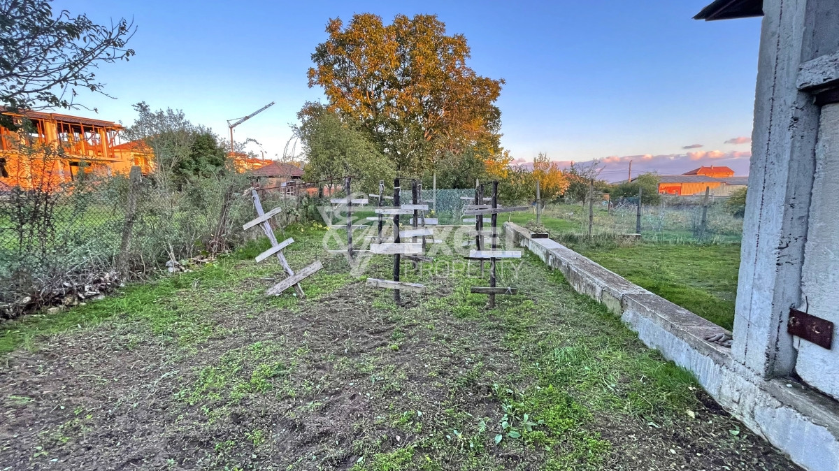 Two storey detached house for sale in the village of Kosharitsa