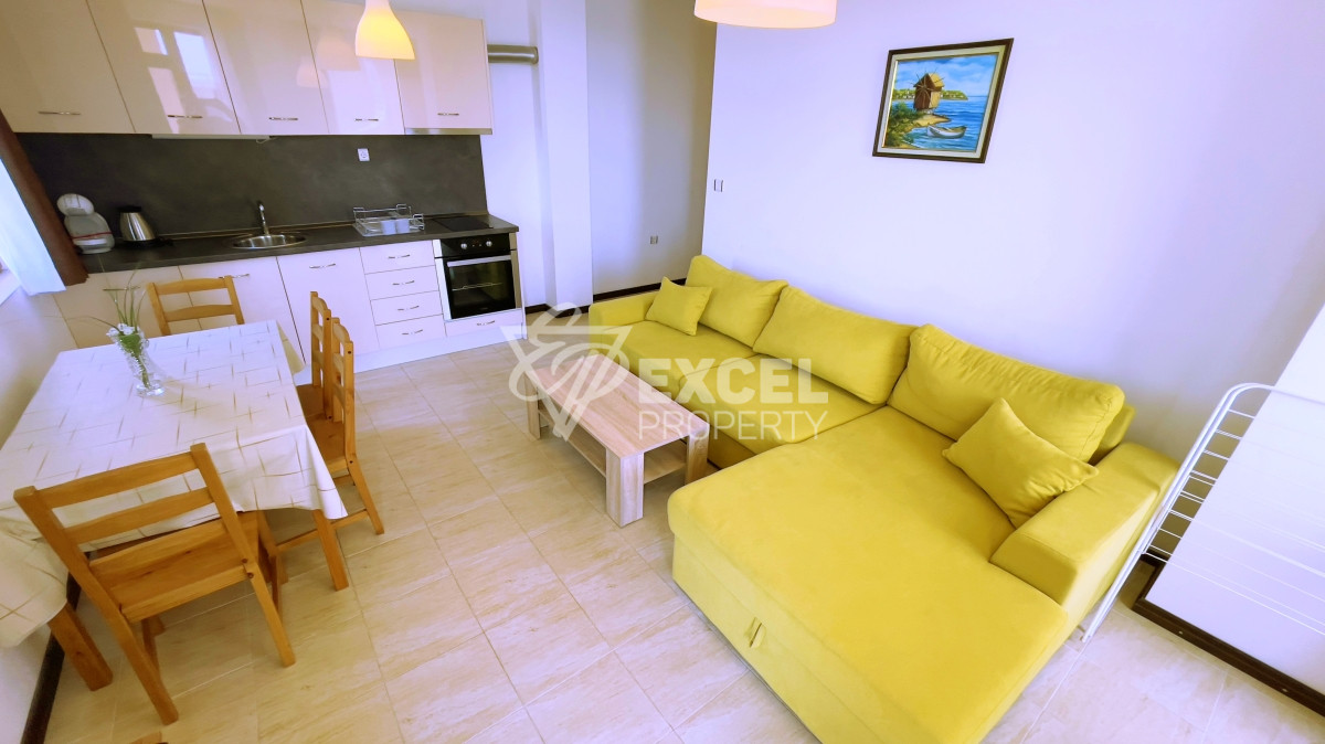 Two-bedroom apartment with sea view 200m from the sea in Sveti Vlas