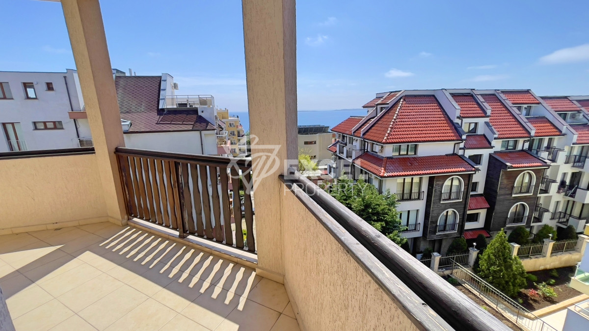 Two-bedroom apartment with sea view 200m from the sea in Sveti Vlas