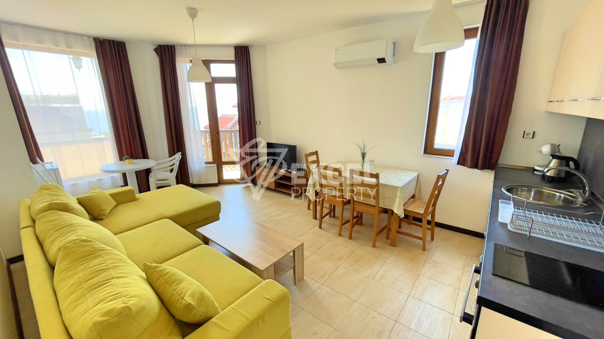 Two-bedroom apartment with sea view 200m from the sea in Sveti Vlas
