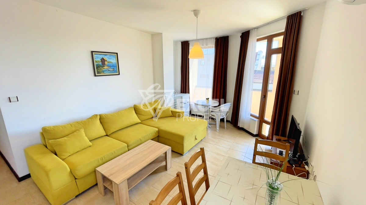 Two-bedroom apartment with sea view 200m from the sea in Sveti Vlas