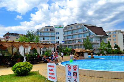 Two-bedroom apartment for sale in Sun Village complex, Sunny Beach