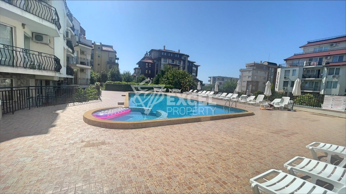 One-bedroom apartment in Sveti Vlas just 150 m from the sea