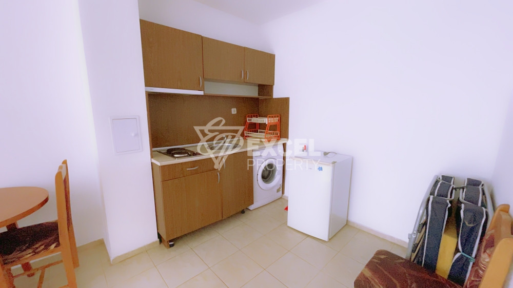 One-bedroom apartment with partial sea view in Saint Vlas