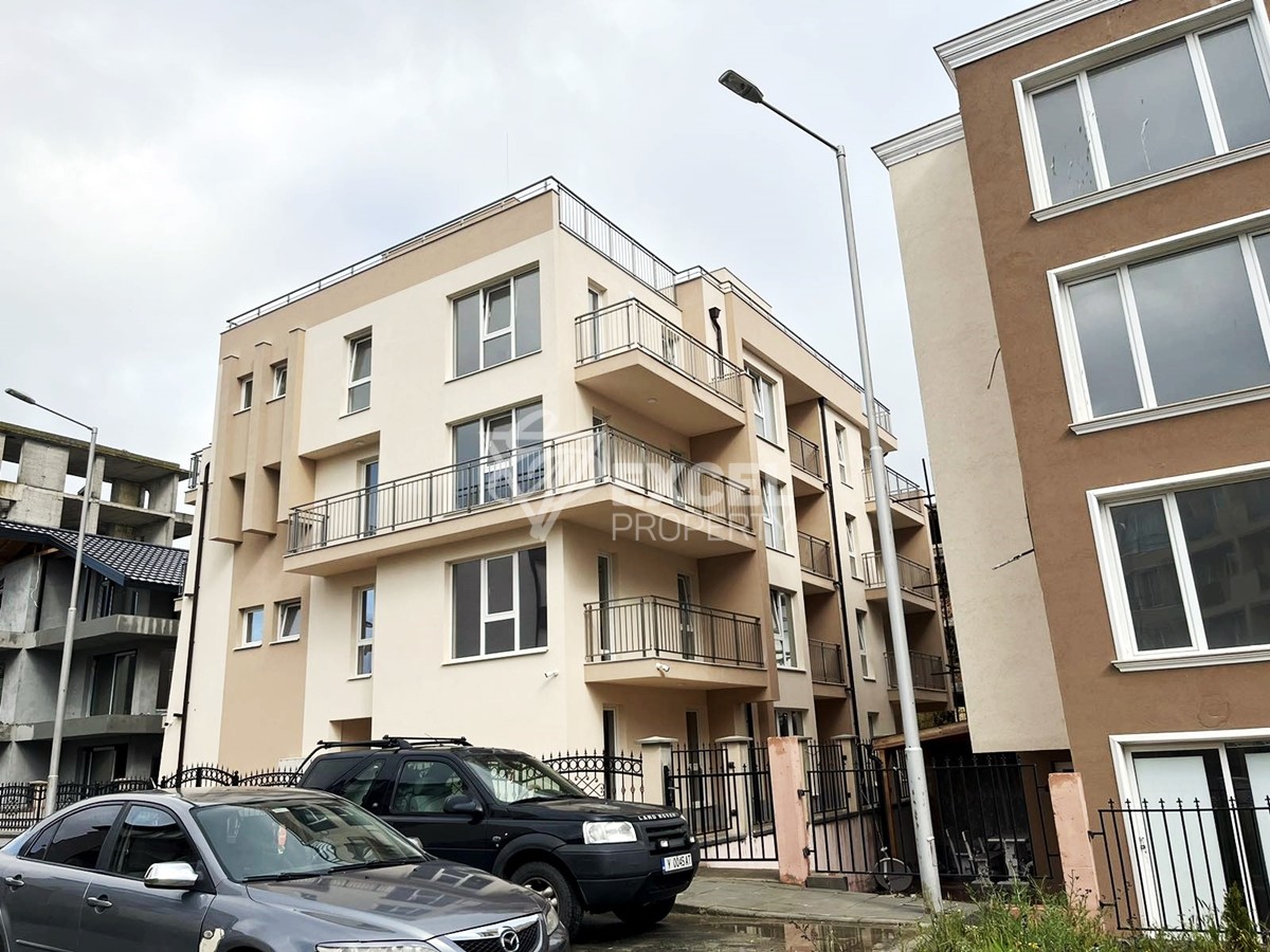 One-bedroom apartments in Cherno More 1.