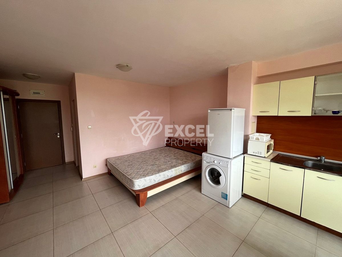 Spacious studio in a gated complex.
