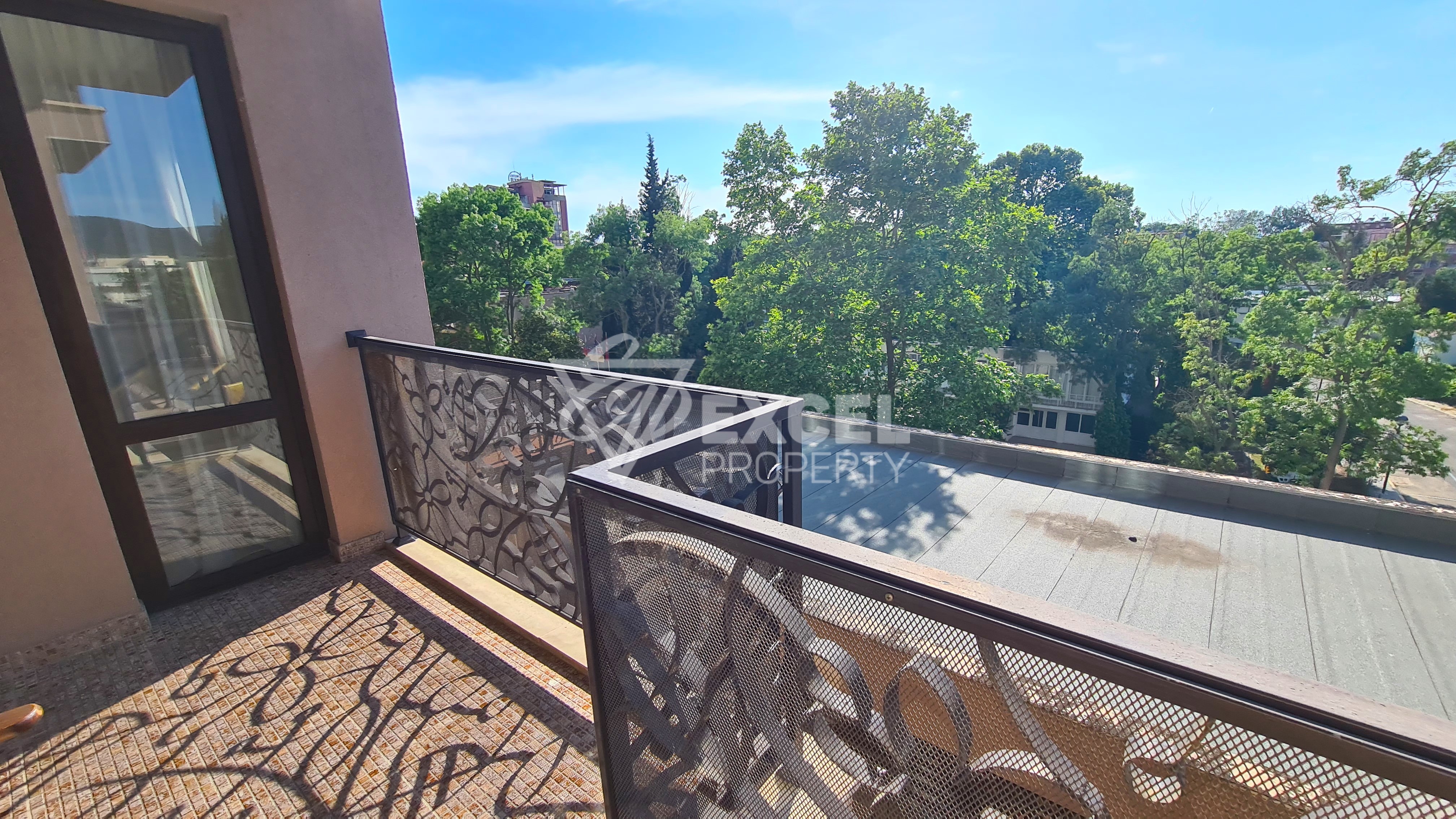 Furnished two-room apartment in the Barcelo Royal complex in Sunny Beach