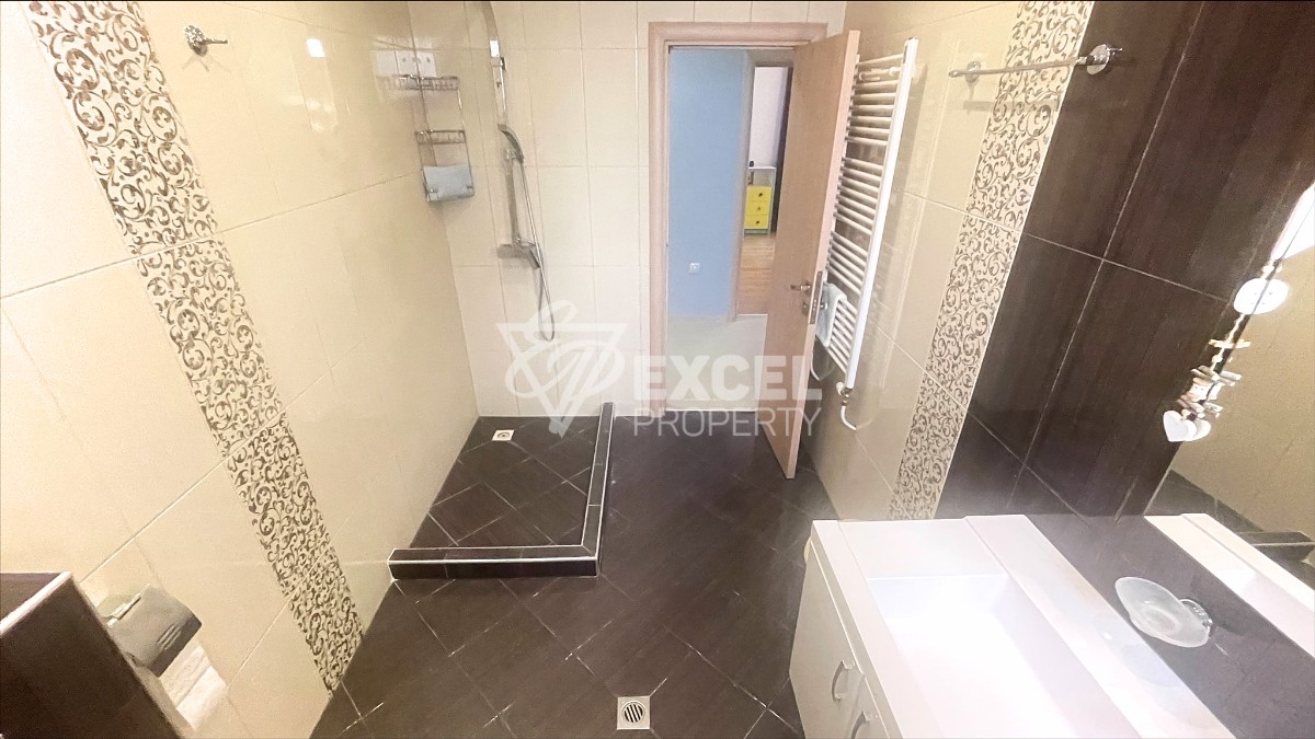Large apartment in Cherno More district, suitable for a large family