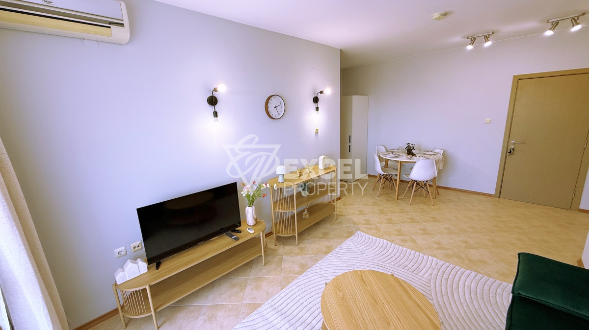 Furnished, two-bedroom apartment in Sunny Beach Hills complex. Fully renovated