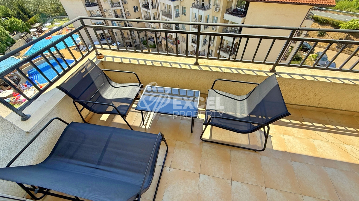 Furnished, two-bedroom apartment in Sunny Beach Hills complex. Fully renovated