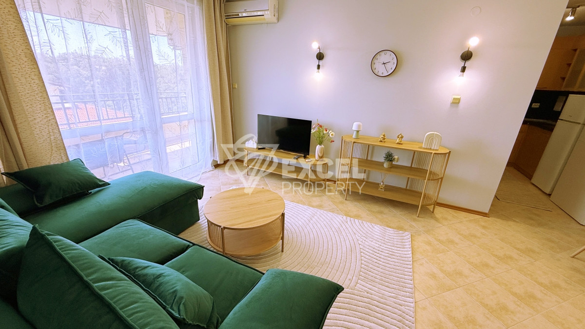 Furnished, two-bedroom apartment in Sunny Beach Hills complex. Fully renovated