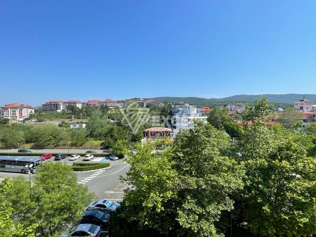 Affordable studio in Majestic Beach Resort, first line to the beach