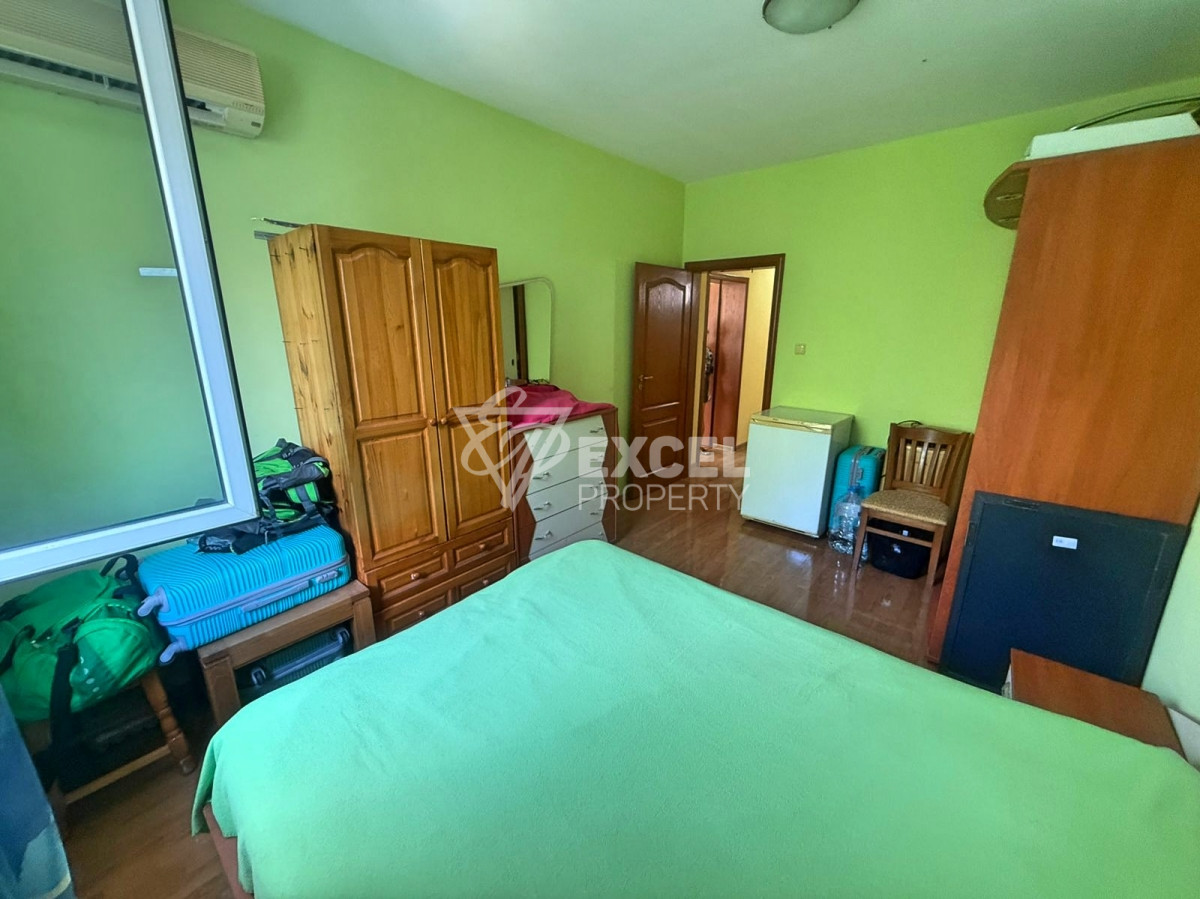 Two-bedroom, furnished property with no maintenance fee - in Sunny Beach