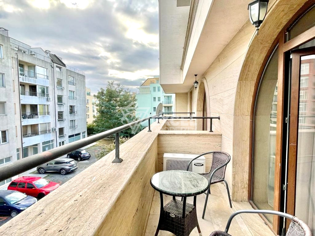 Lovely one-bedroom property in the Cacao Beach area-Amara complex