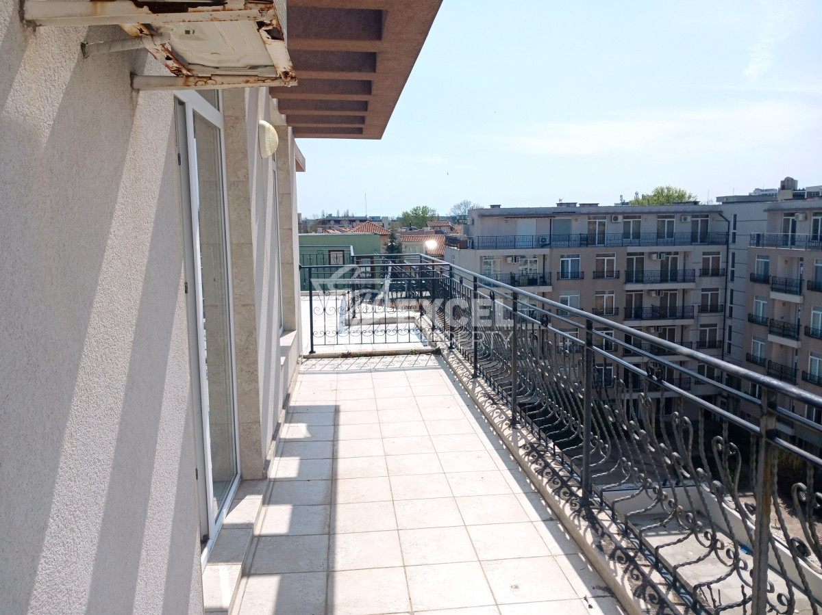 One-bedroom furnished property in Dawn Park complex Sunny beach