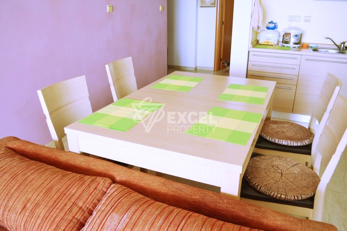 Two-bedroom property on the first line - sea, pool and mountain views