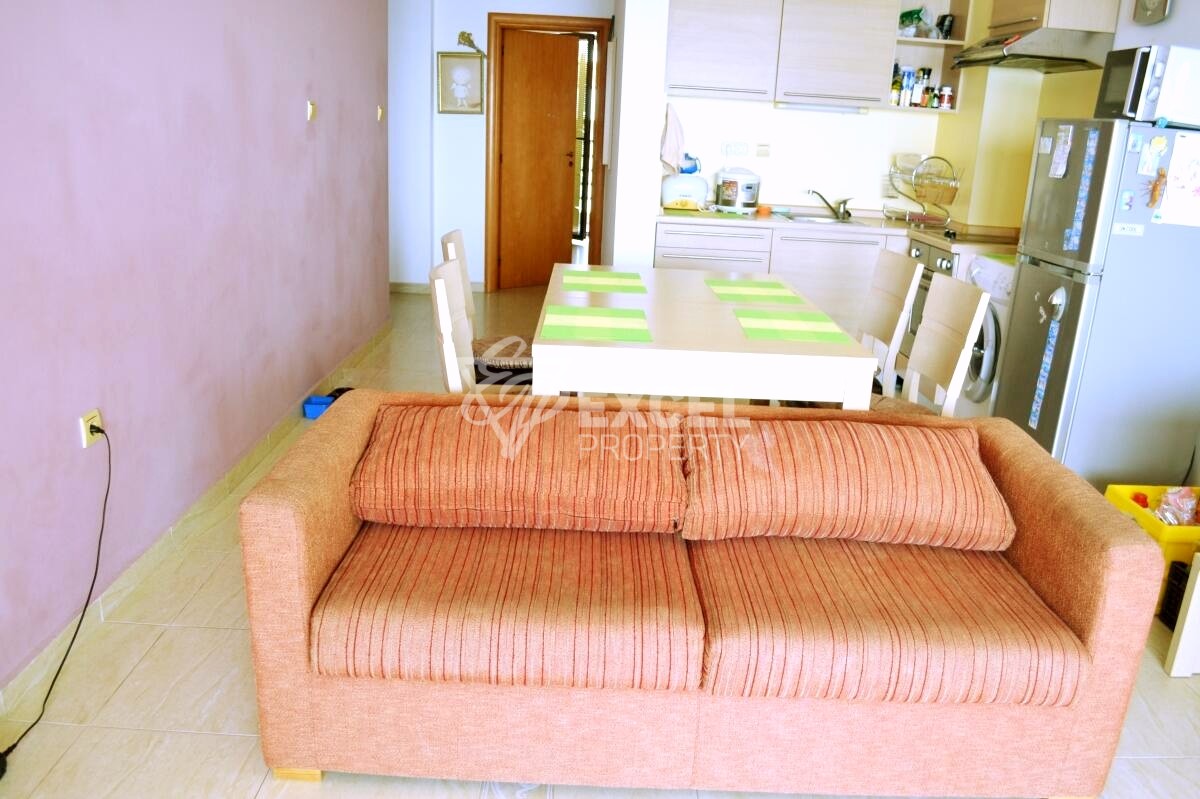 Two-bedroom property on the first line - sea, pool and mountain views
