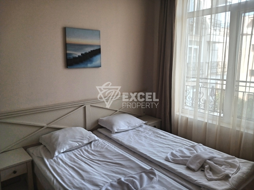 One-bedroom property with pool view-Down Park complex