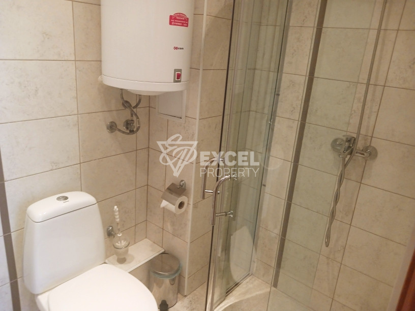 One-bedroom property with pool view-Down Park complex