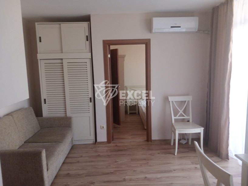One-bedroom property with pool view-Down Park complex
