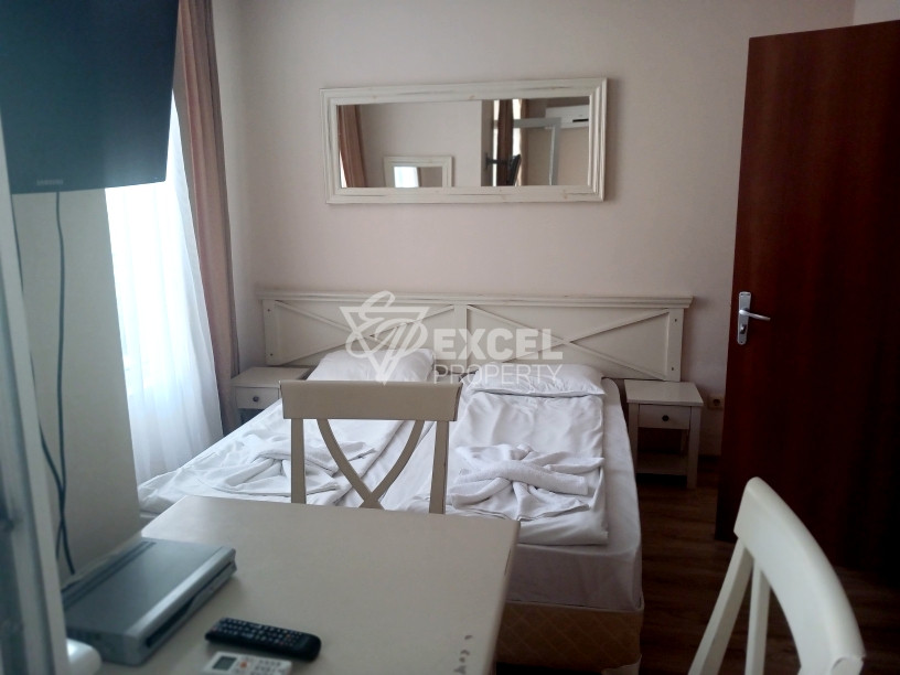 One-bedroom property with pool view-Down Park complex