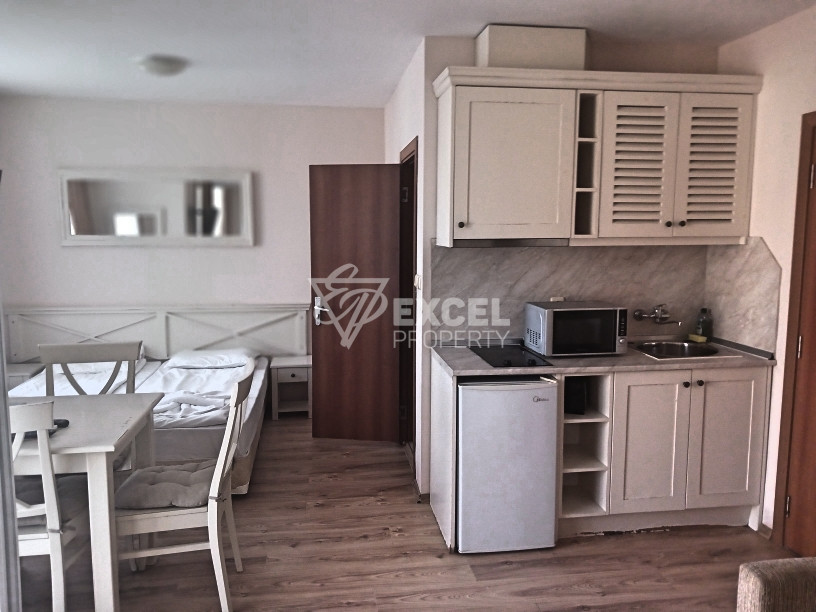 One-bedroom property with pool view-Down Park complex