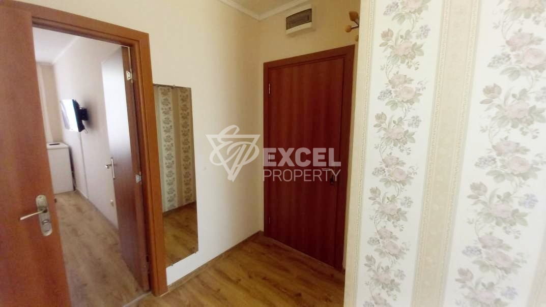 One-bedroom property in Down Park complex with pool view