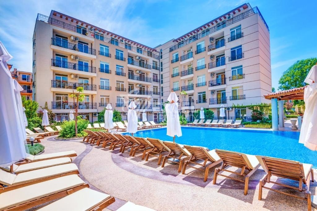 One-bedroom furnished property in Dawn Park complex Sunny beach