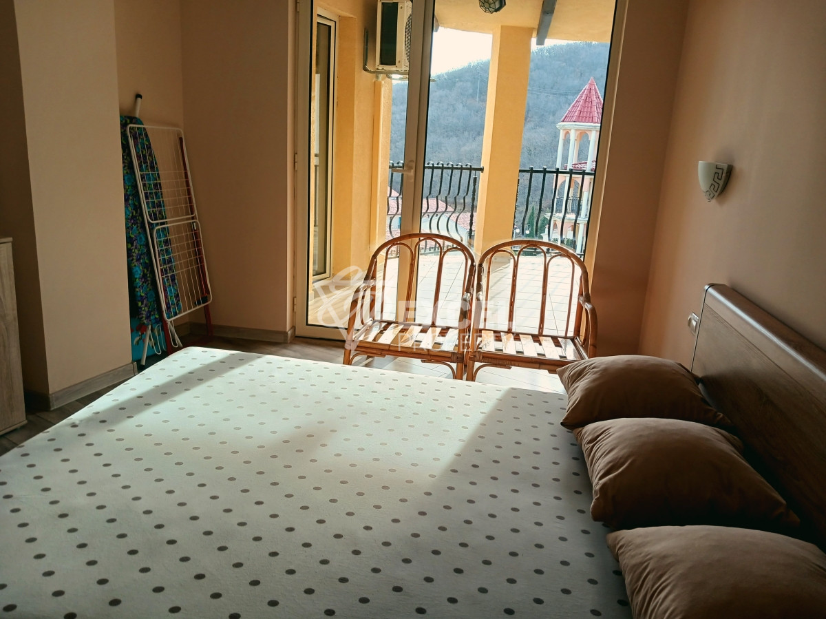 Spacious furnished one-bedroom property - Elenite resort