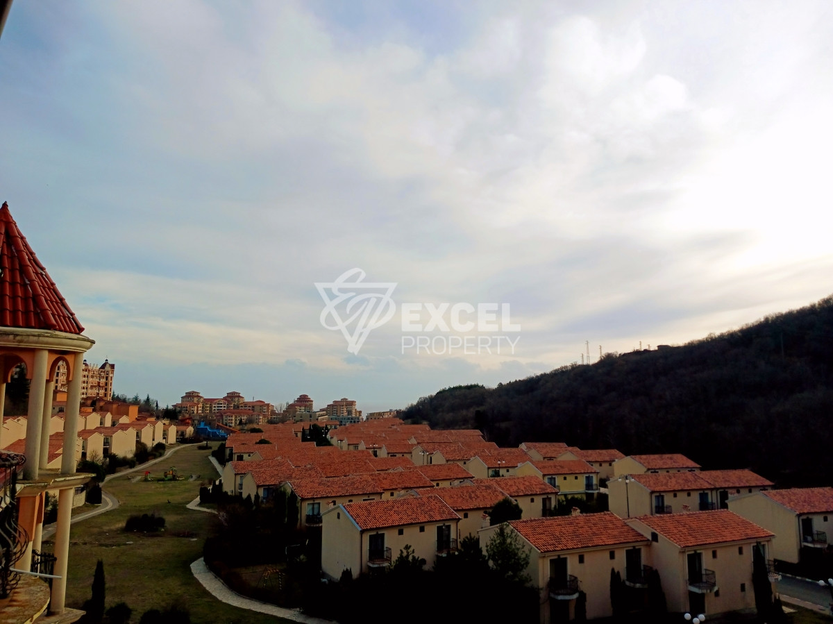 Spacious furnished one-bedroom property - Elenite resort