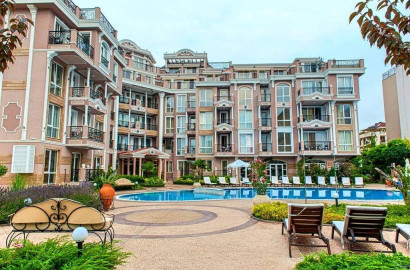 Stylish property with jacuzzi  in Izida Palace 1 complex