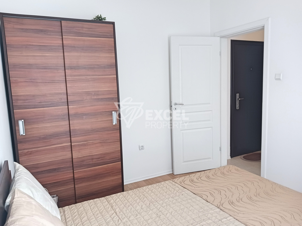 One-bedroom, furnished property in the Cacao Beach area