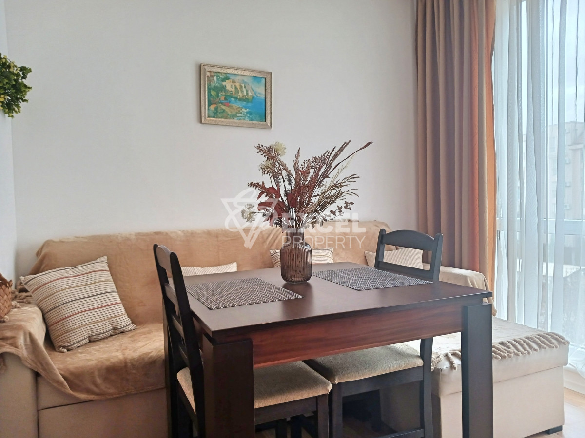 One-bedroom, furnished property in the Cacao Beach area