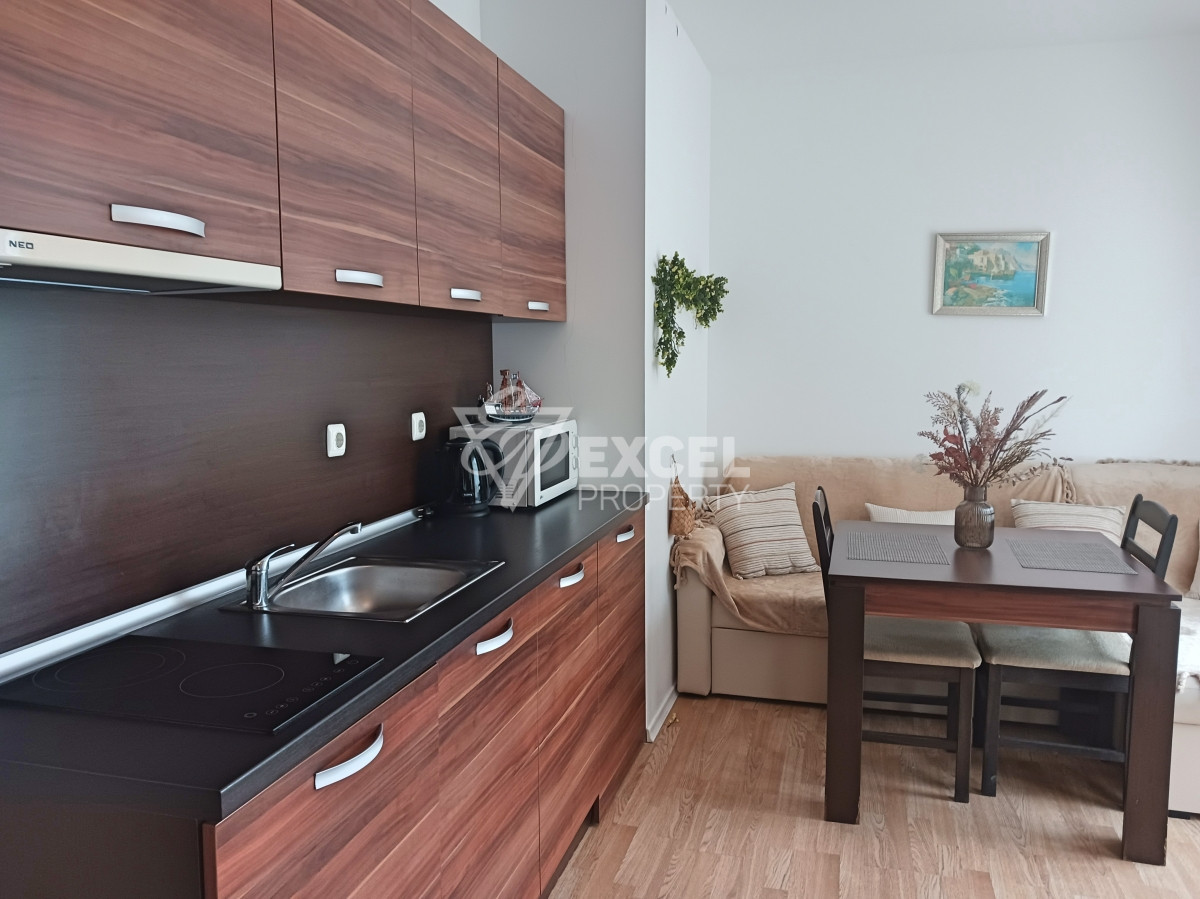 One-bedroom, furnished property in the Cacao Beach area