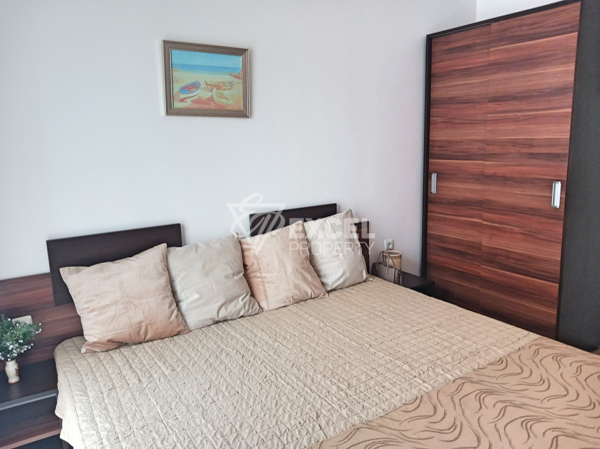 One-bedroom, furnished property in the Cacao Beach area