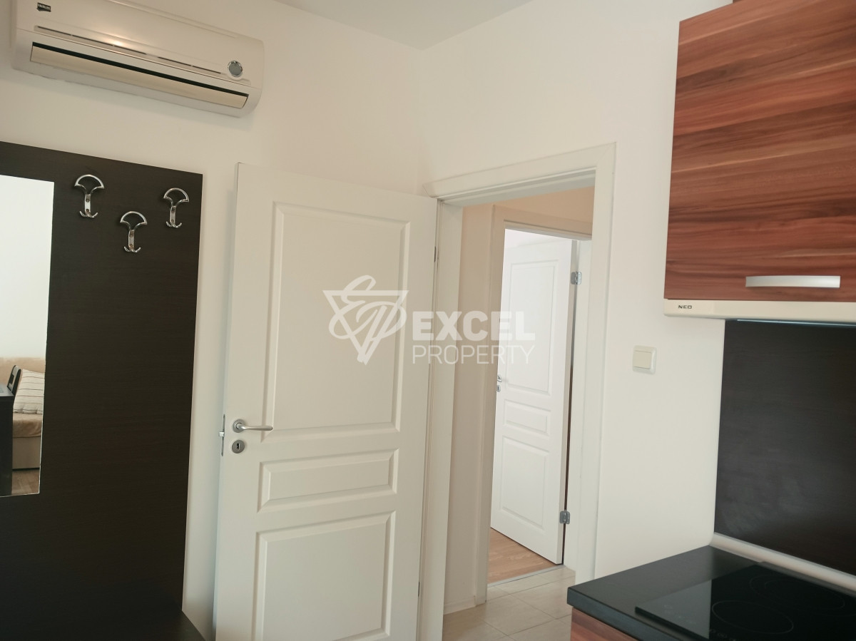 One-bedroom, furnished property in the Cacao Beach area