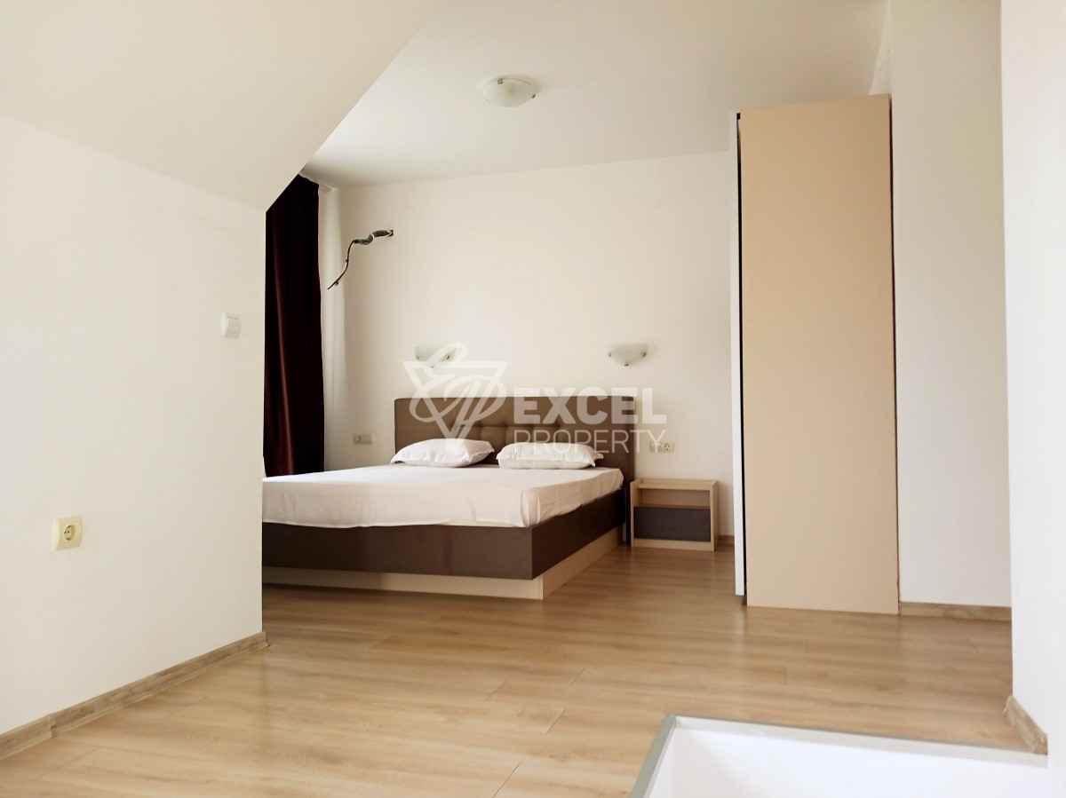 Spacious property - maisonette, in the Sea Diamond complex