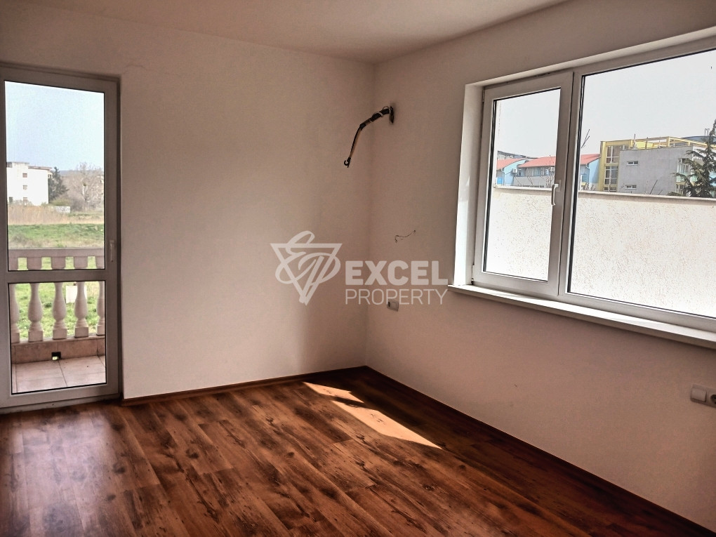 New unfurnished property - in Sea Diamand complex in the area of Cacao beach
