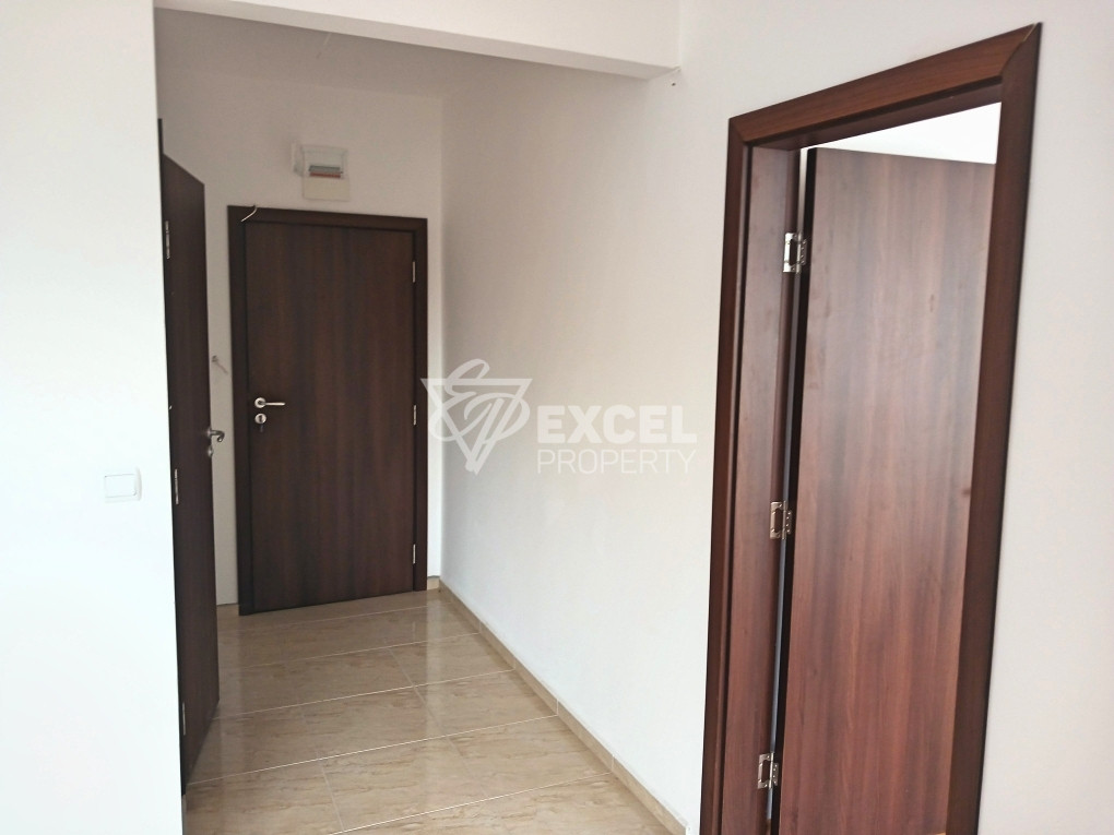New unfurnished property - in Sea Diamand complex in the area of Cacao beach