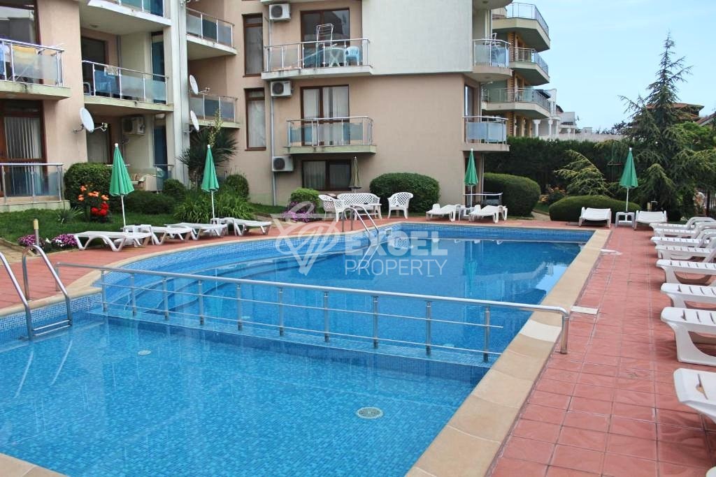 One-bedroom furnished property in Saint Vlas-sea view