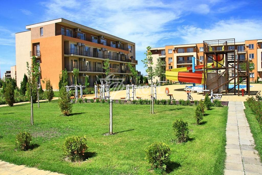 Nice studio, pool view - Holiday Fort Club, Sunny Beach