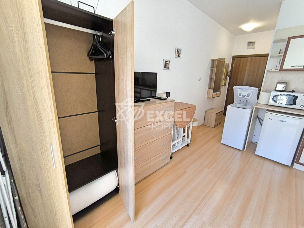 Nice studio with furniture and terrace in Sunny Day 6