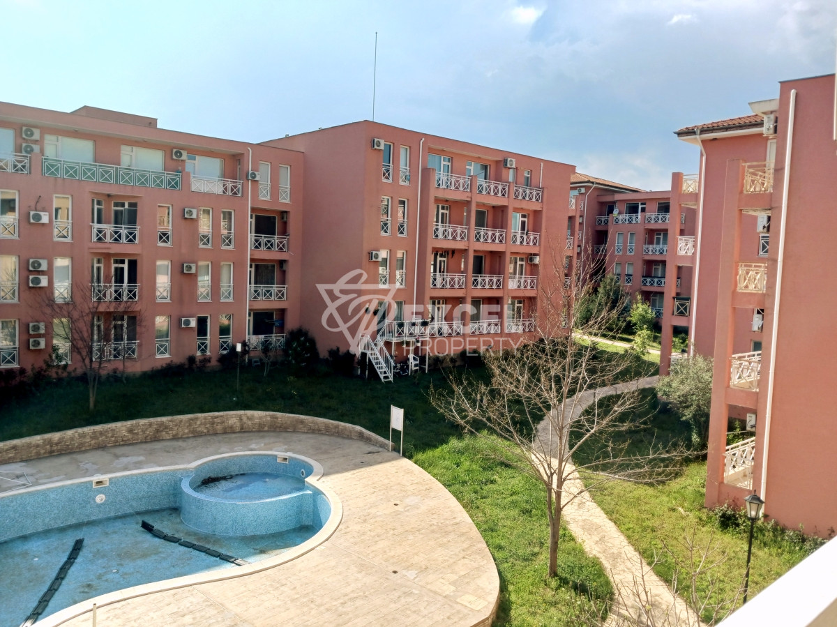 Stylish studio with balcony- Sunny Day 6, 3 km from Sunny Beach resort