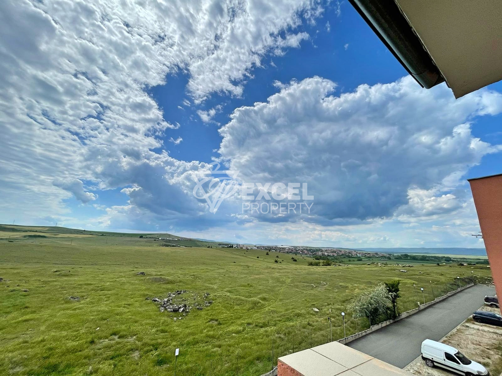 Budget studio with furniture and terrace in Sunny Day 6