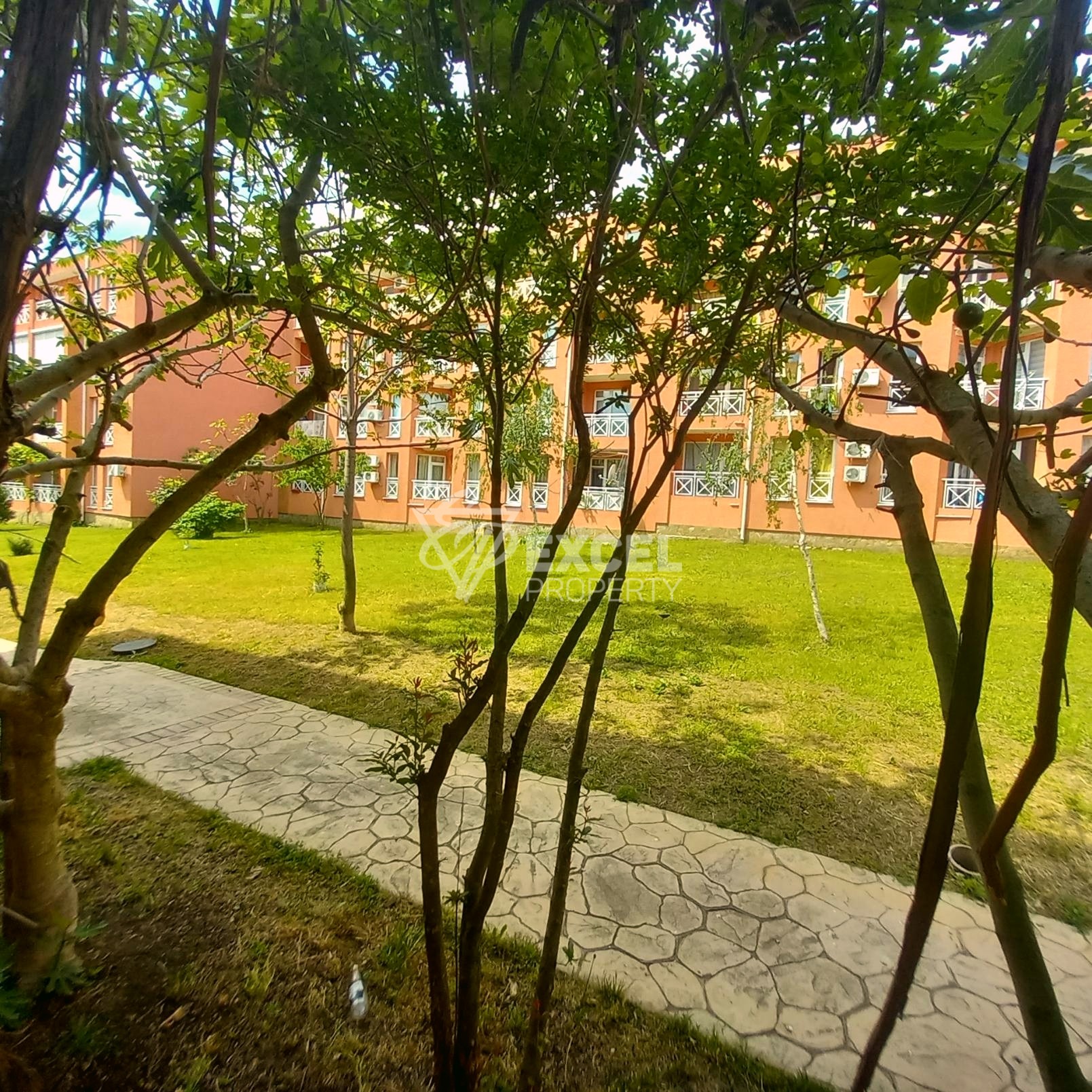 Furnished and cozy apartment in Sunny Day 6