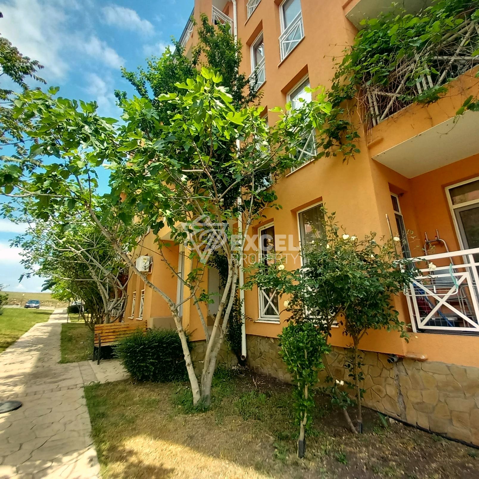Furnished and cozy apartment in Sunny Day 6