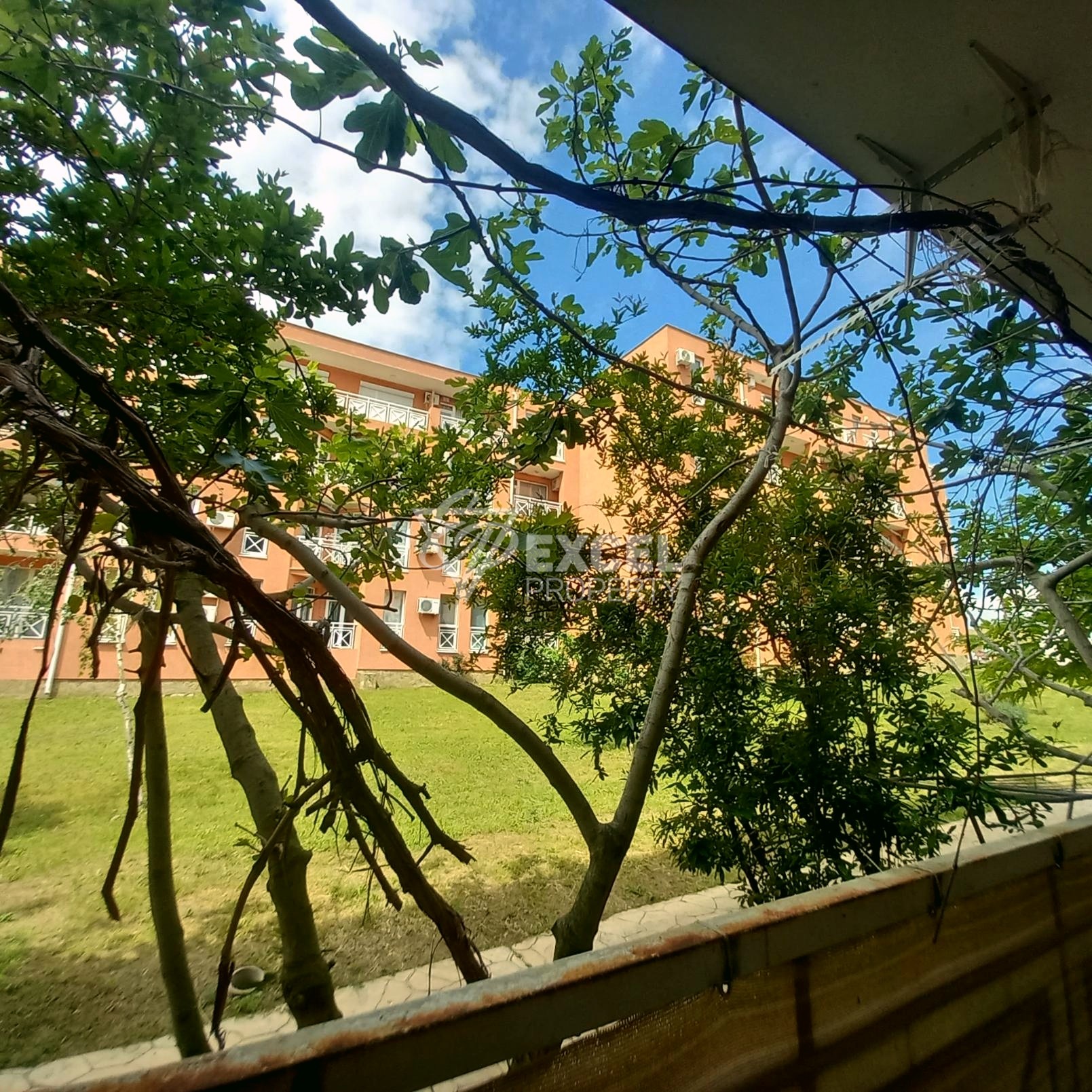 Furnished and cozy apartment in Sunny Day 6